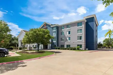 Comfort Suites Austin Airport - 27
