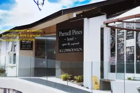Parnell Pines - 17