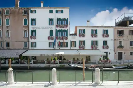 Olimpia Venice, BW signature collection - 0
