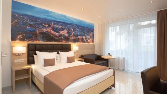 Hotel-Restaurant Barbarossahof - 103