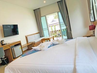 Koh Jum Resort - 33
