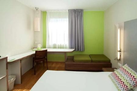 Travelodge Barcelona Cornellà Fira - 29
