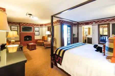 Inn and Spa at Loretto - 71