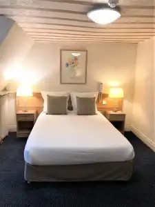 Hôtel de Suez - 49