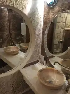 Oread Cave Suites - 225