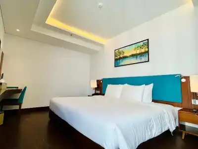 Maximilan Danang Beach - 57