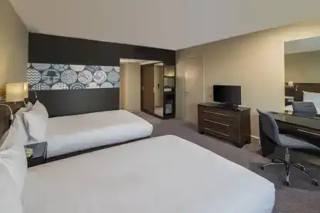 Crowne Plaza Glasgow by IHG - 5