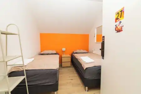 Hostel Fjordur - 4