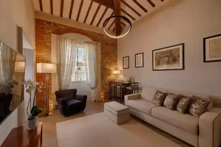 Donati Luxury Tower Suites - 247