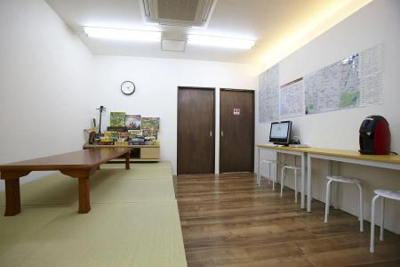 Bonfire Hostel Osaka - 2