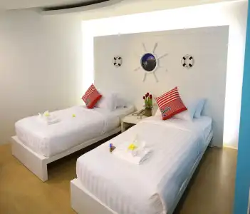 Bed by Cruise at Samakkhi-Tivanont - 4