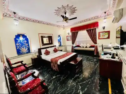 Umaid Mahal - A Heritage Style Boutique - 23