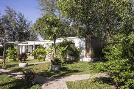 Sahaa Beach Resort - 16