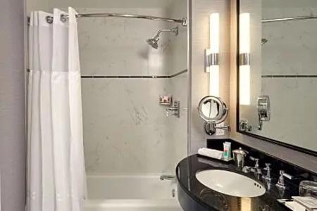Loews Philadelphia - 53