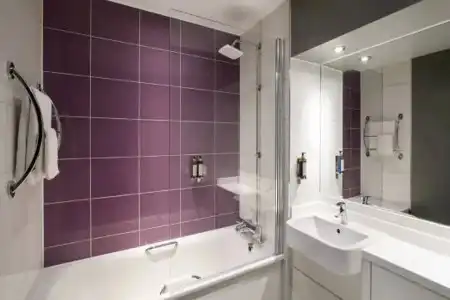 Premier Inn London Wandsworth - 7