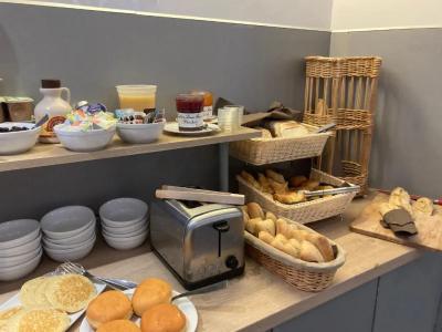 Adonis Strasbourg - 10