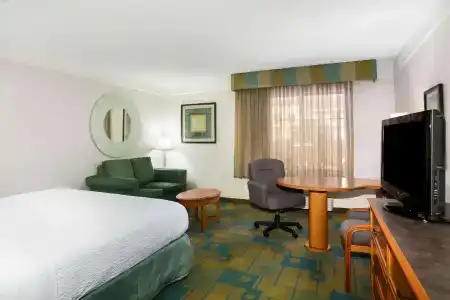 Fairfield by Marriott Inn & Suites Austin Southwest - 55