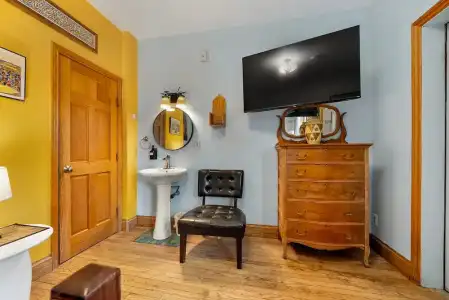 Qupqugiaq Inn - 49