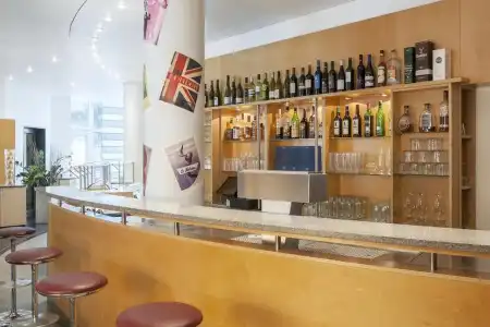 ibis Styles Berlin Treptow - 10