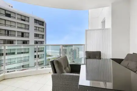 Pacific Views Resort - 117