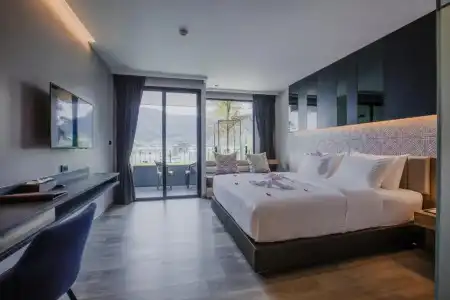 Rak Elegant Patong - 55