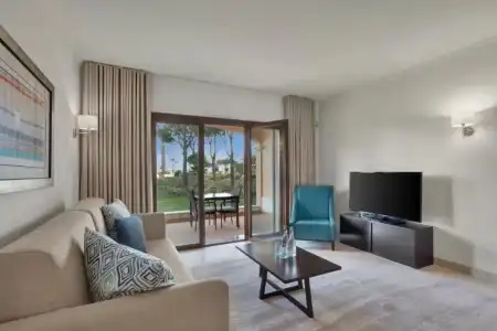 Cascade Wellness & Lifestyle Resort - 78