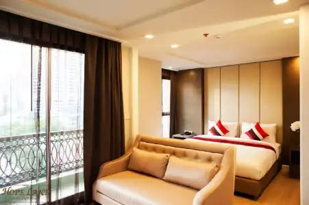 Hope Land Sukhumvit 8 - 49