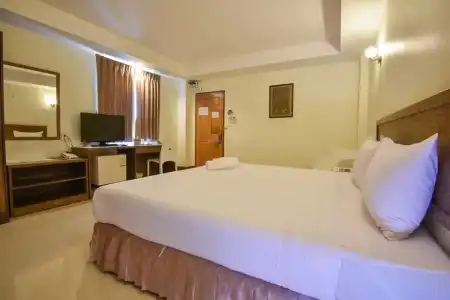 Trat Center - 33