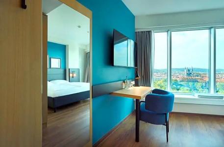 Premier Inn Wurzburg - 79