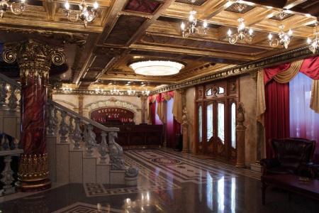 Alexandrapol Palace - 10