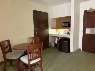 The Peoria, SureStay Collection by Best Western - 33