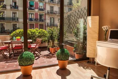 Born Barcelona Hostel - 13