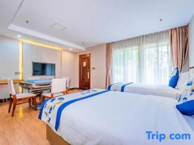 Yulong Inn - 70