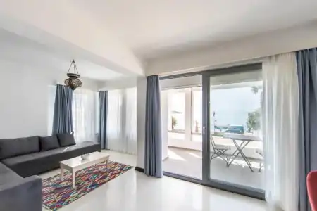 Kefi Beach and Suites - 212