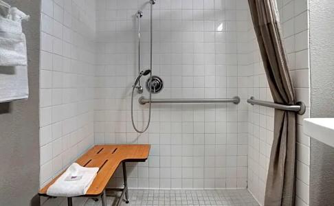 Motel 6 Bakersfield, CA - South - 41