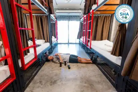 Sleeper Hostel - 29