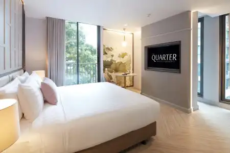 The Quarter Phromphong by UHG - 4