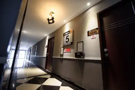 48 Metro - 17