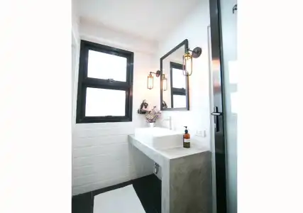 Lamurr Sukhumvit41 (Hostel) - 5