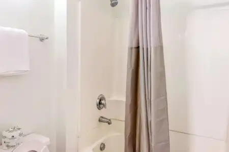 Motel 6 Bakersfield, CA - East - 51
