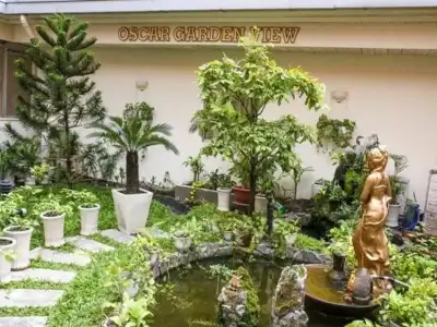 Oscar Saigon - 24