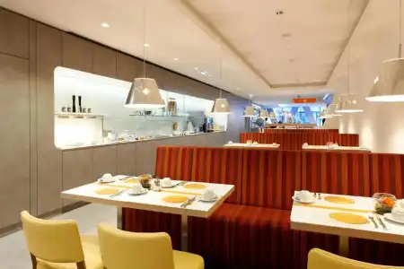 Simm’s – the citynext to Metro U3 - 41