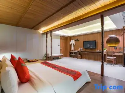 True Siam Phayathai - 112