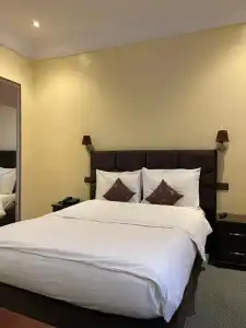 Astoria - 6