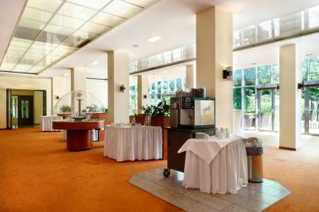 Courtyard by Marriott Dresden - 31