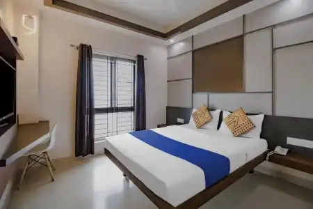 Royal Regency Lodge - 56
