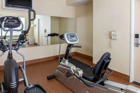 Sleep Inn & Suites Bakersfield North - 17