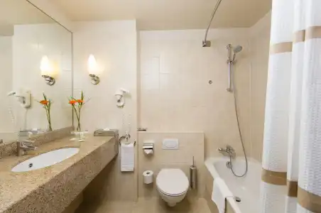 Courtyard by Marriott Brussels - 9