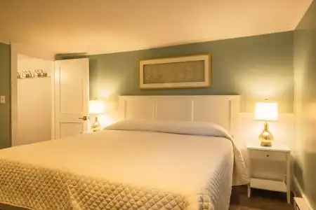 Eagle House Motel - 51