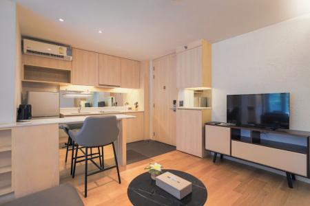 Balcony Seaside Sriracha & Serviced Apartments (SHA Extra Plus) - 109